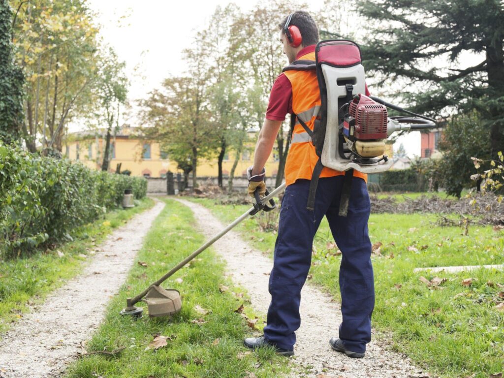 grass cutting service in halifax
